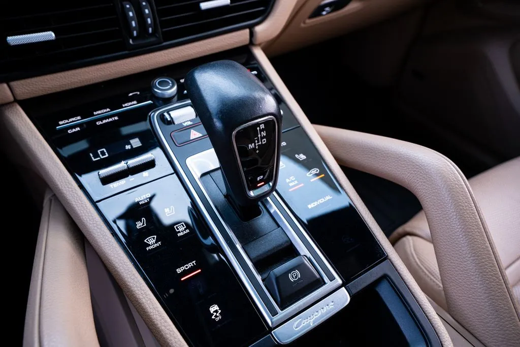 Porsche Cayenne photo 41