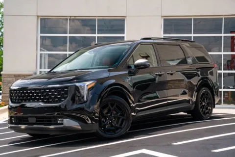 Photos of 2025 Kia Carnival Hybrid SX Prestige for sale in Marietta, GA at Atlanta Autos