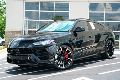 Photos of 2021 Lamborghini Urus for sale in Marietta, GA at Atlanta Autos