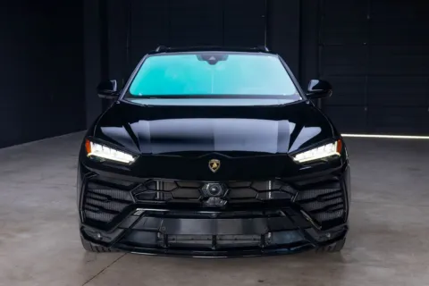More photos of 2021 Lamborghini Urus at Atlanta Autos, GA