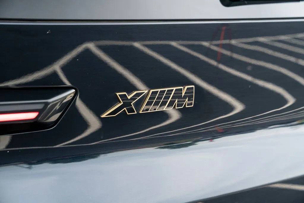 BMW XM photo 20