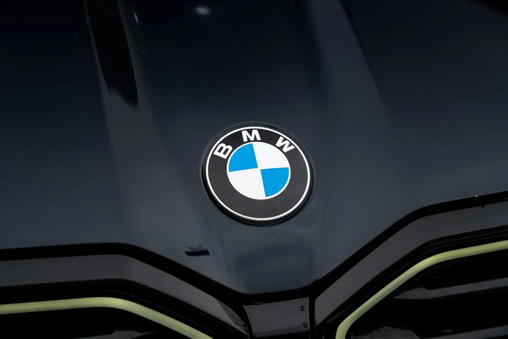 BMW XM photo 8