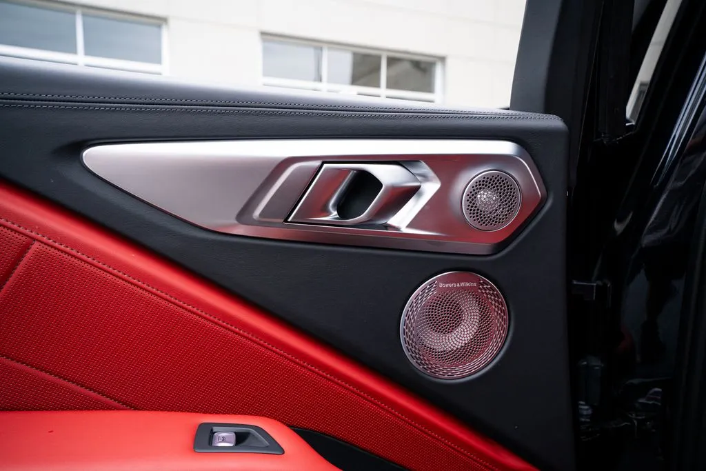 BMW XM photo 45