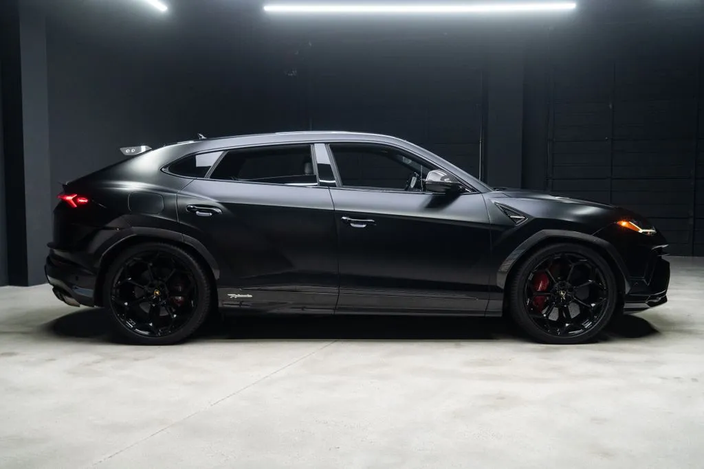 Lamborghini Urus photo 11