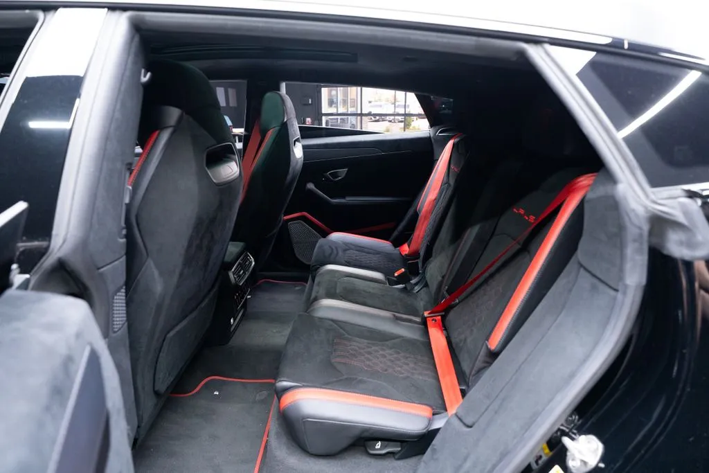 Lamborghini Urus photo 52