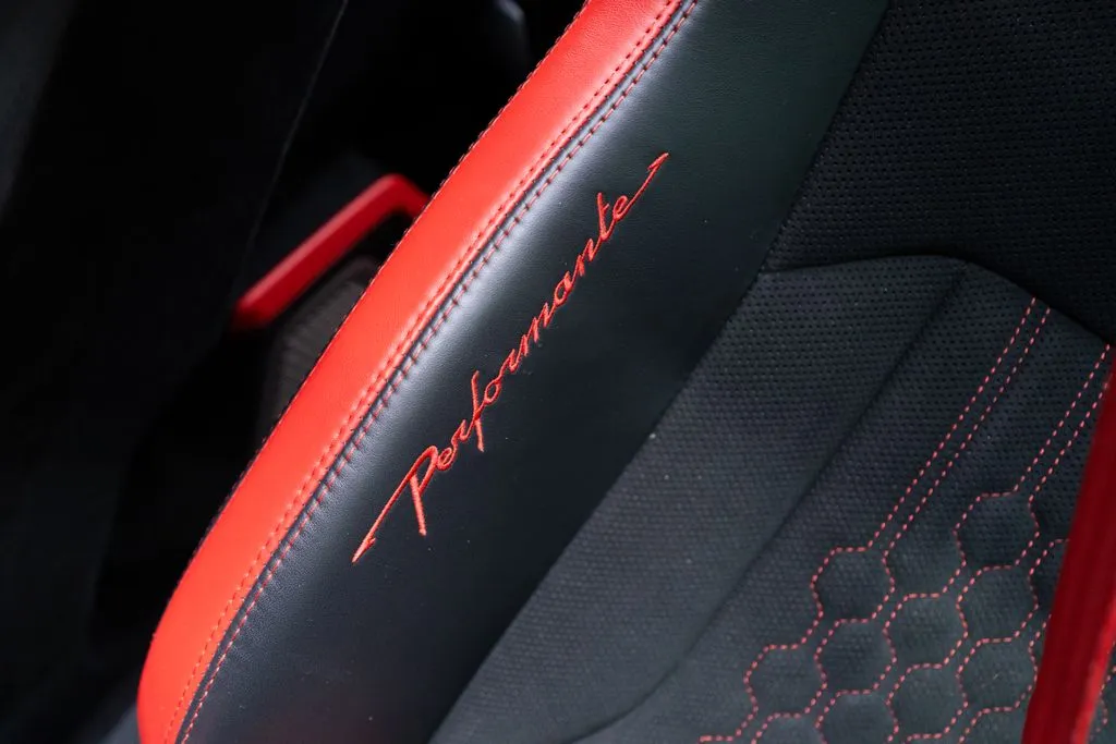 Lamborghini Urus photo 30