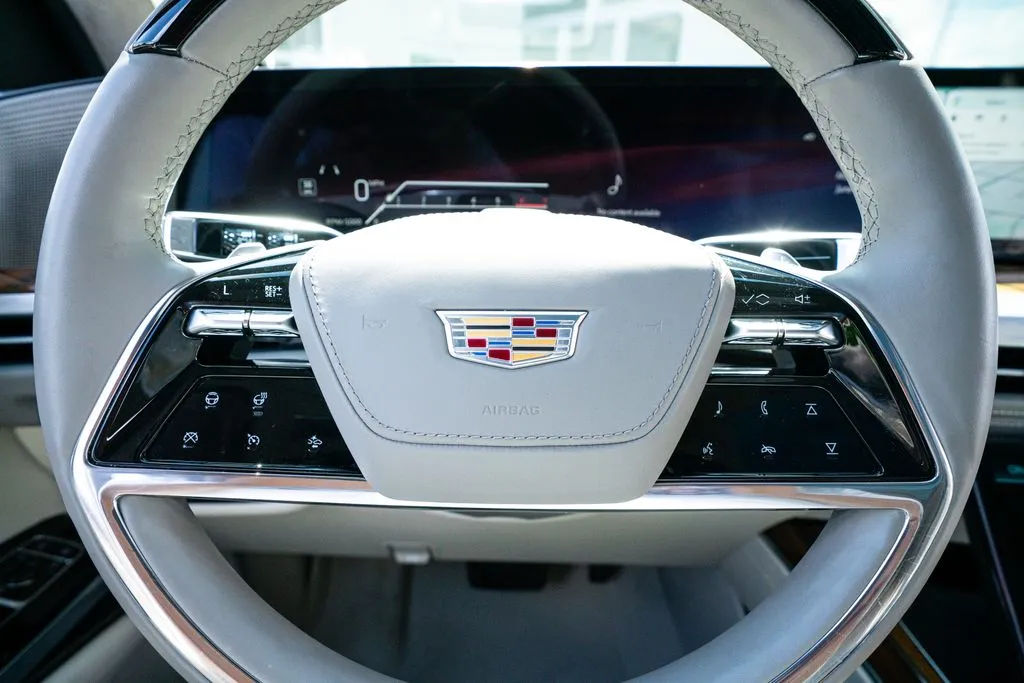 Cadillac Escalade photo 34