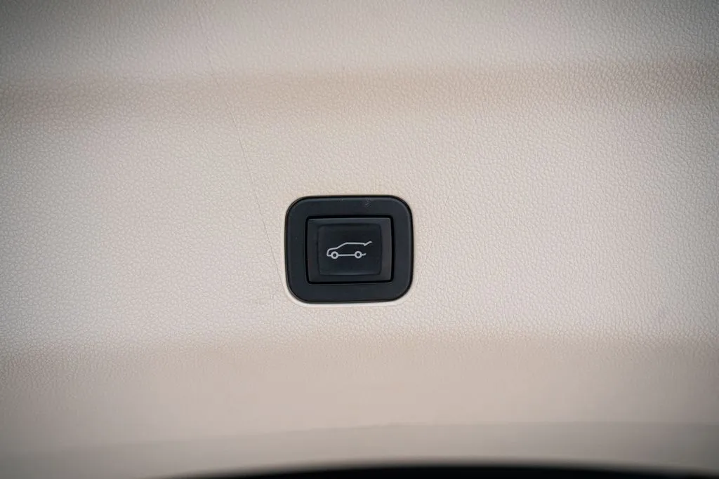 Cadillac Escalade photo 57