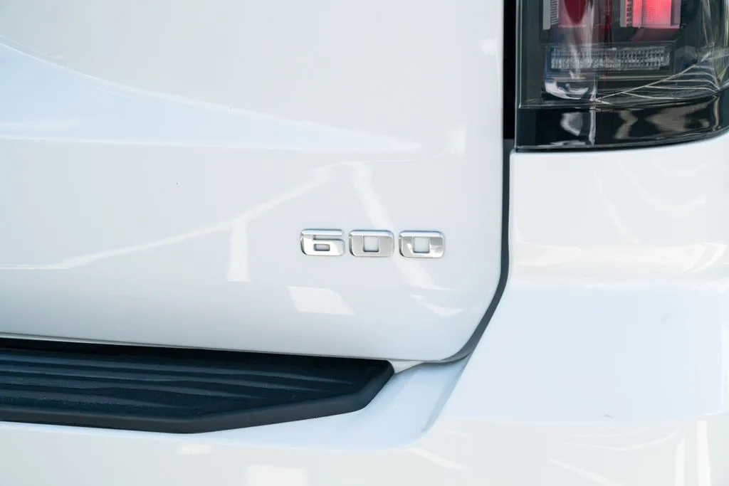Cadillac Escalade photo 14