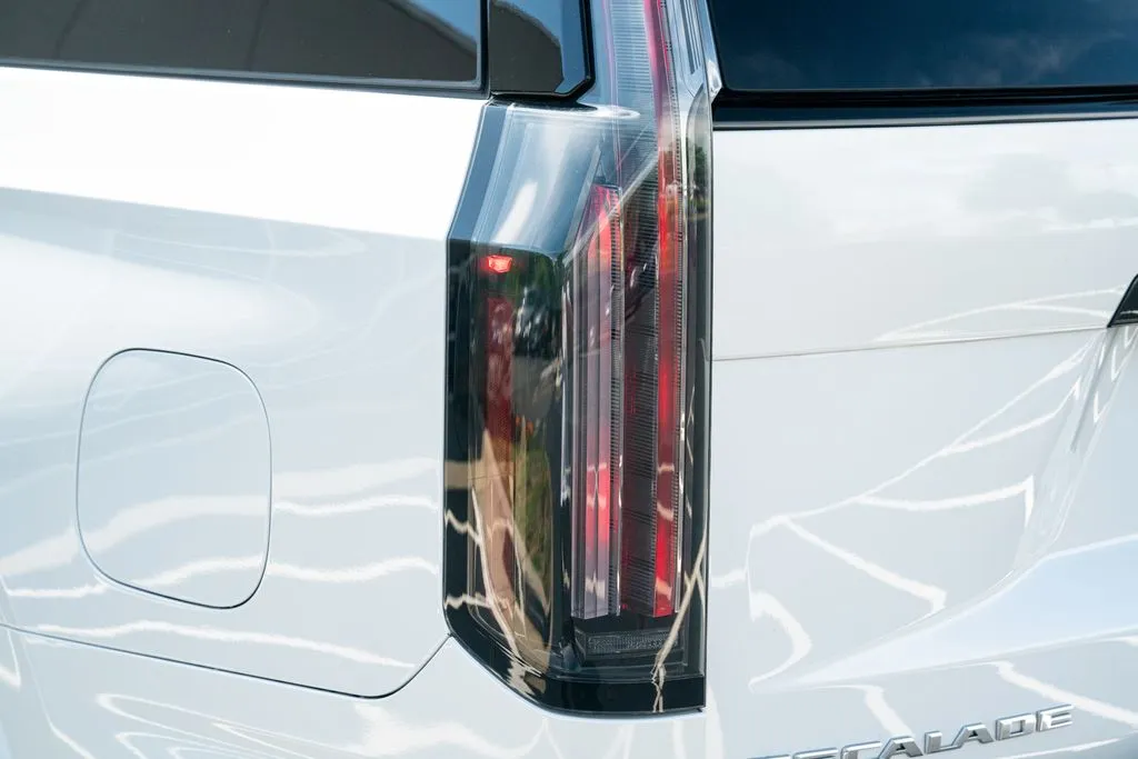 Cadillac Escalade photo 18