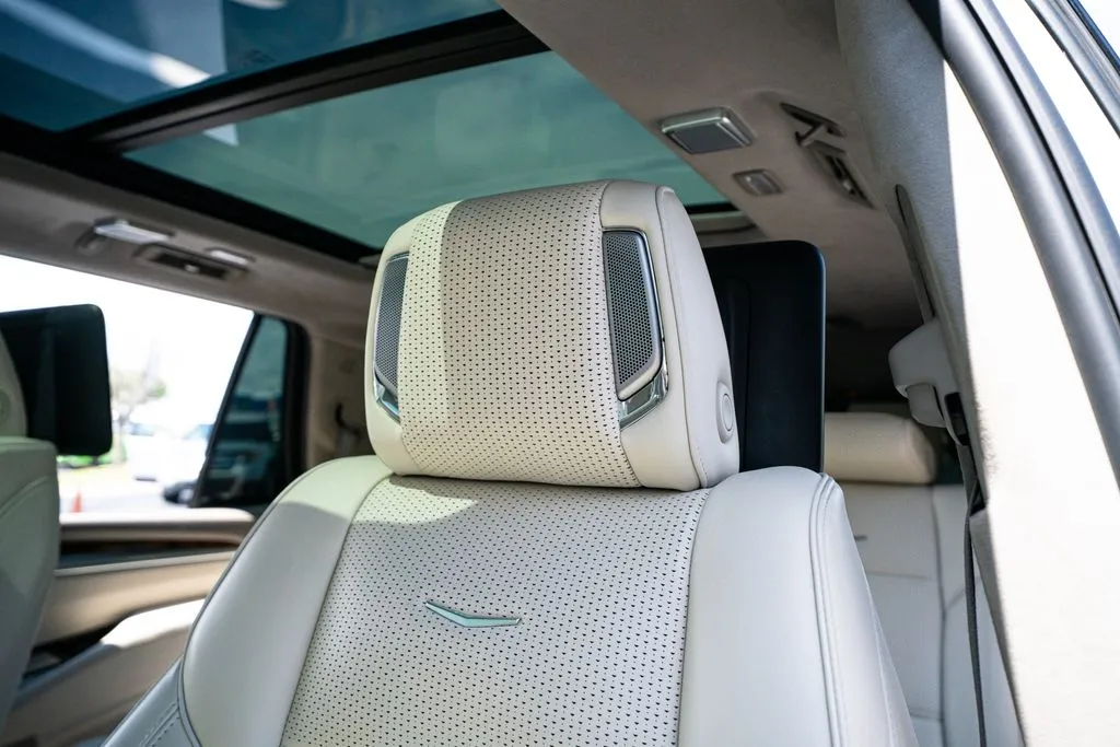 Cadillac Escalade photo 33