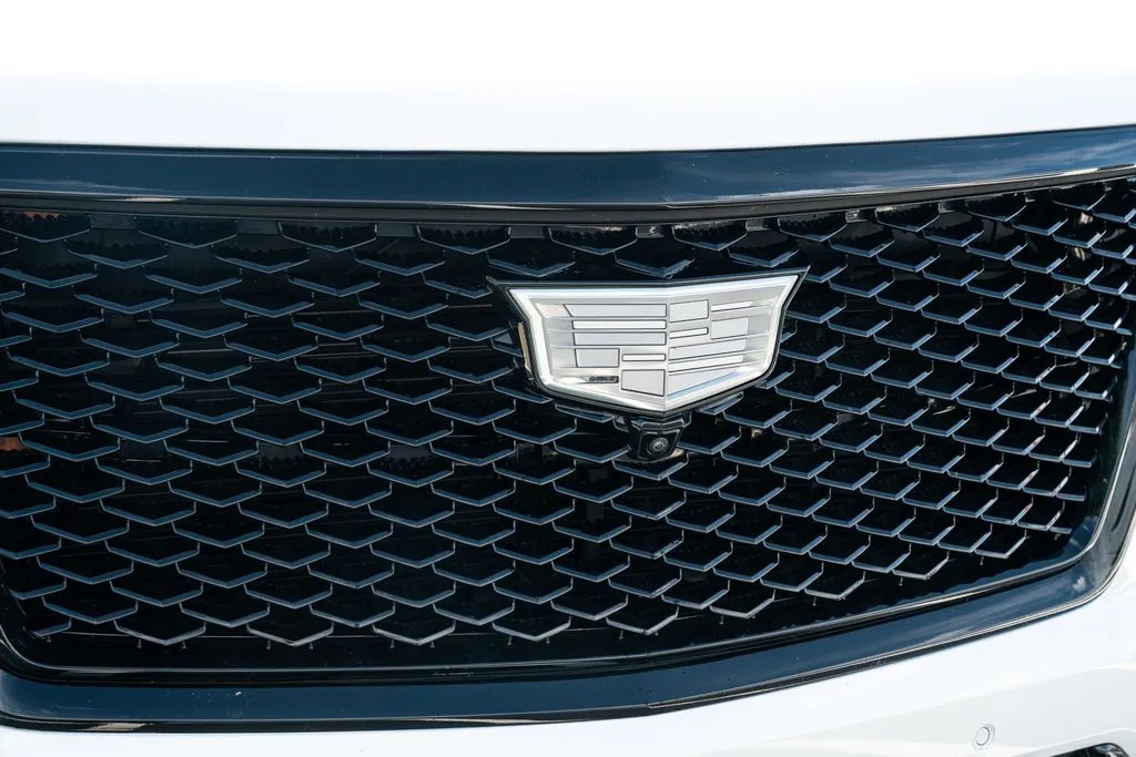 Cadillac Escalade photo 6