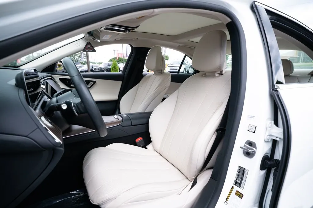 Mercedes-Benz E-Class photo 34