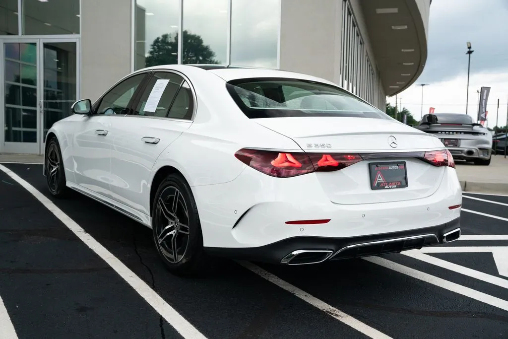 Mercedes-Benz E-Class photo 20