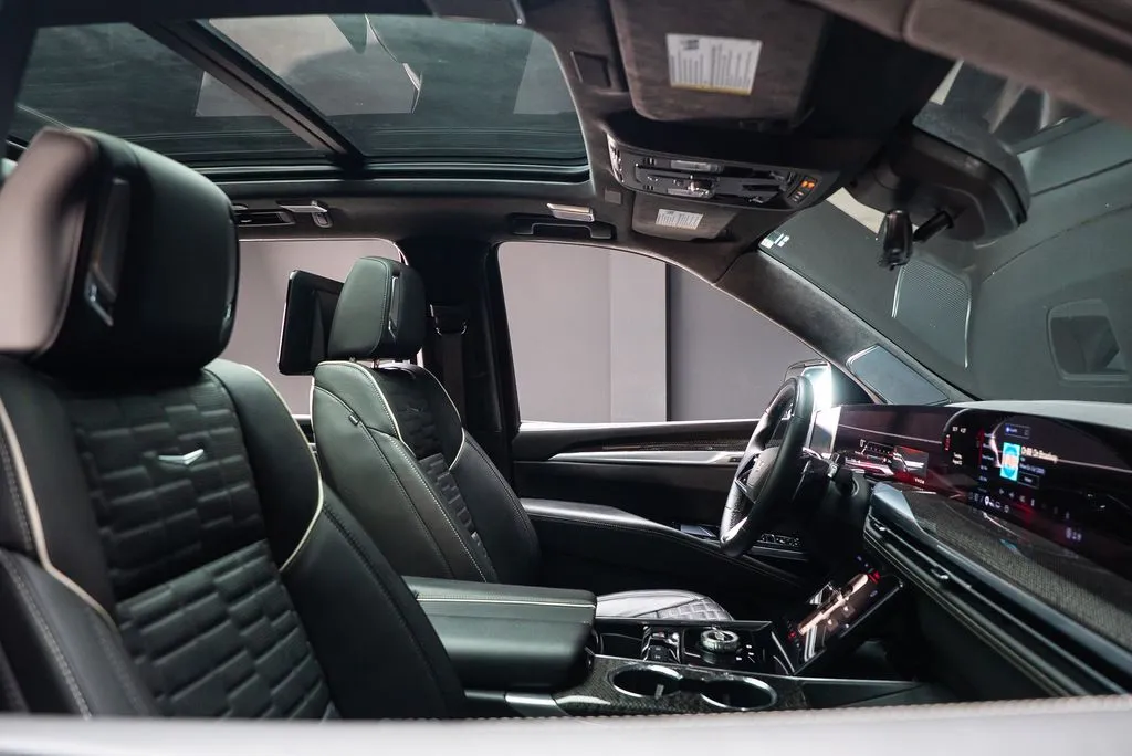 Cadillac Escalade photo 34