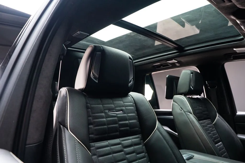 Cadillac Escalade photo 36