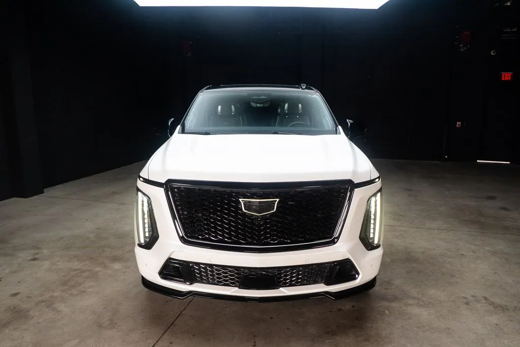 Cadillac Escalade photo 5