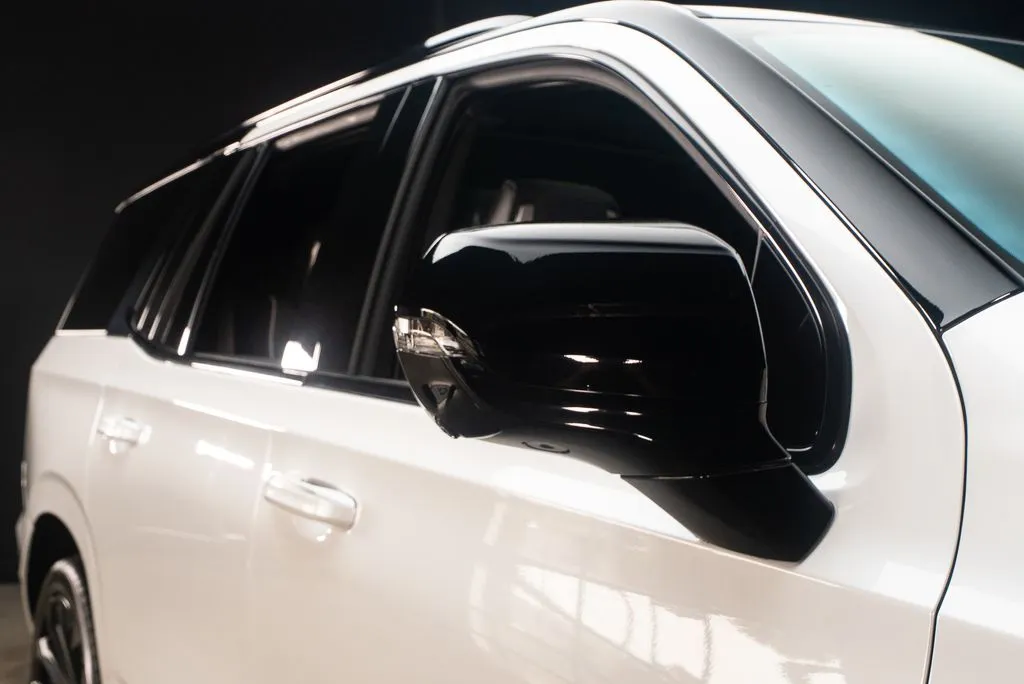 Cadillac Escalade photo 13