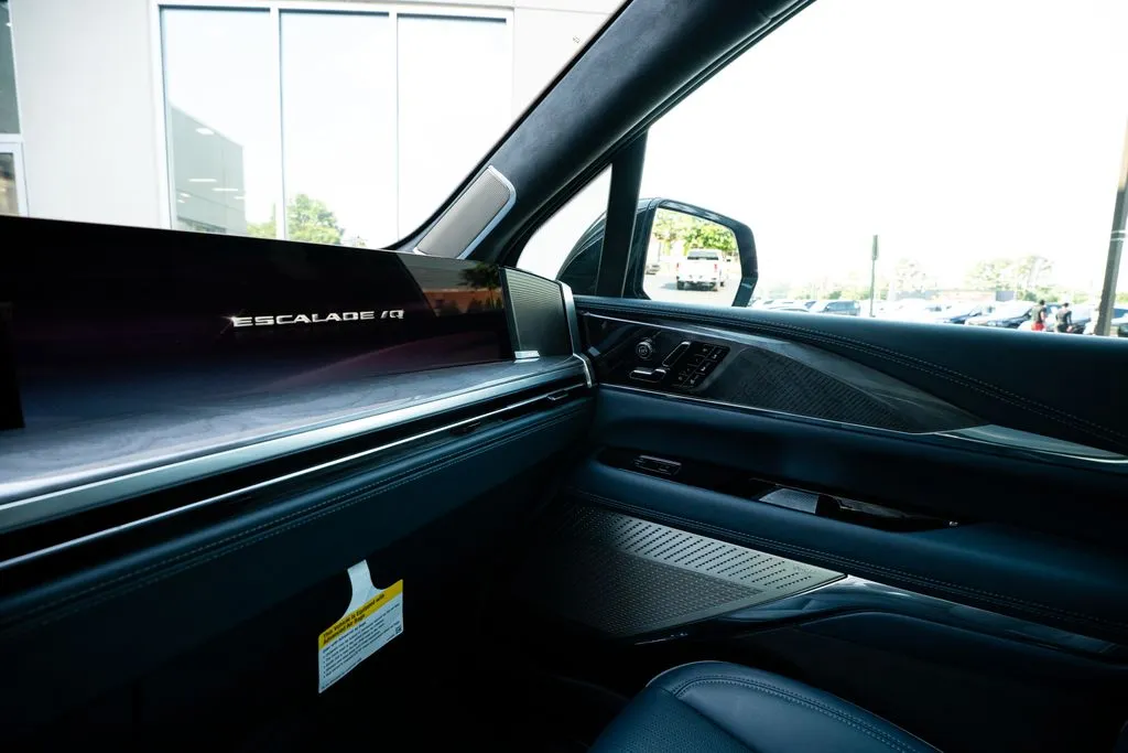 Cadillac Escalade IQ photo 42