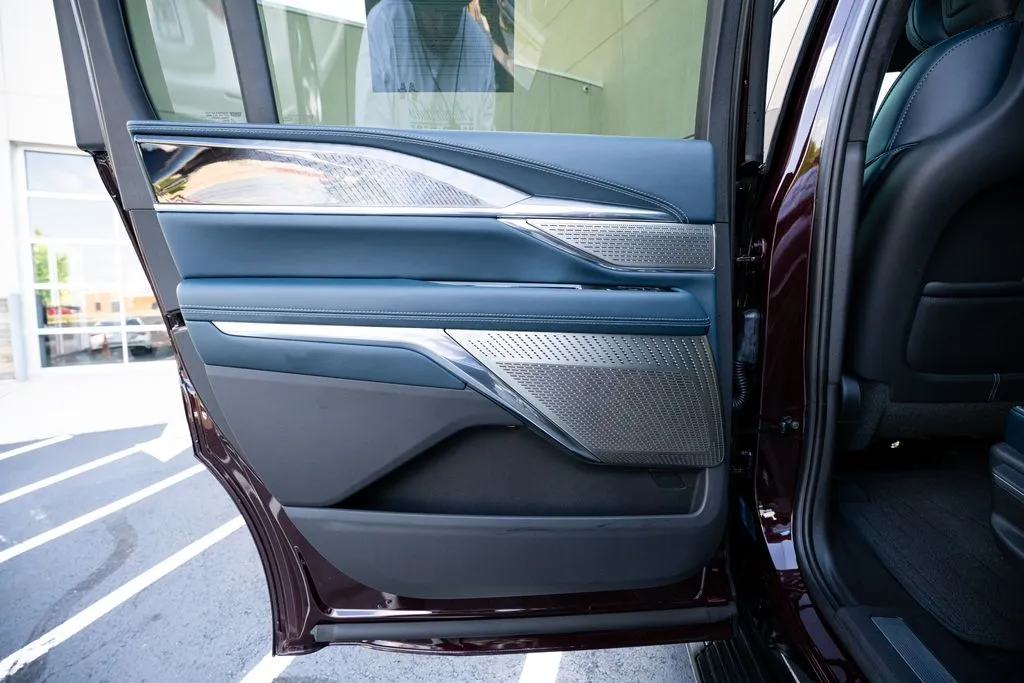 Cadillac Escalade IQ photo 44