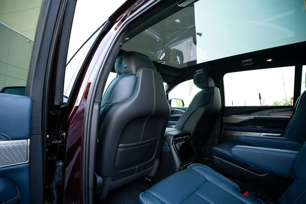 Cadillac Escalade IQ photo 46