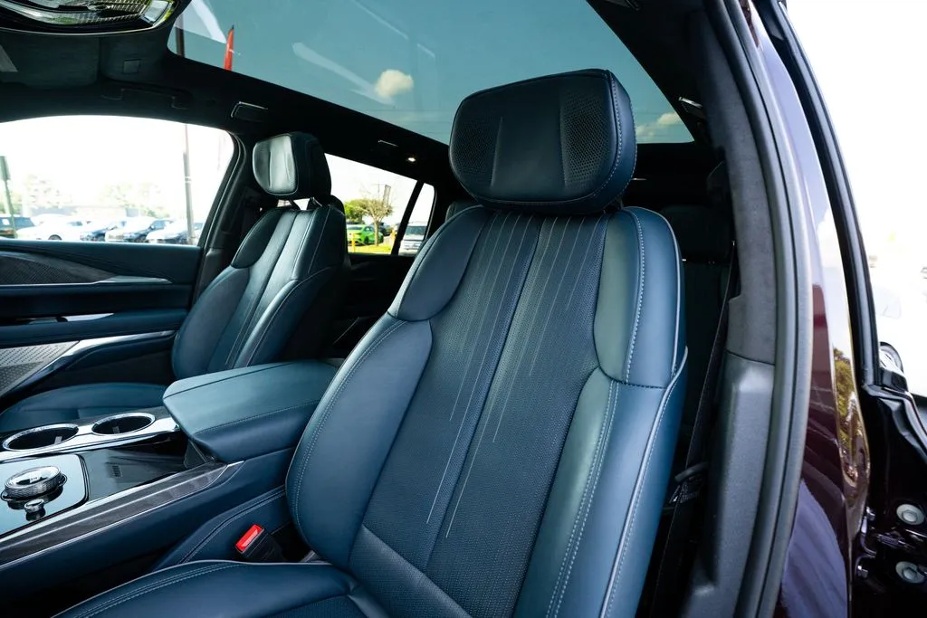 Cadillac Escalade IQ photo 31