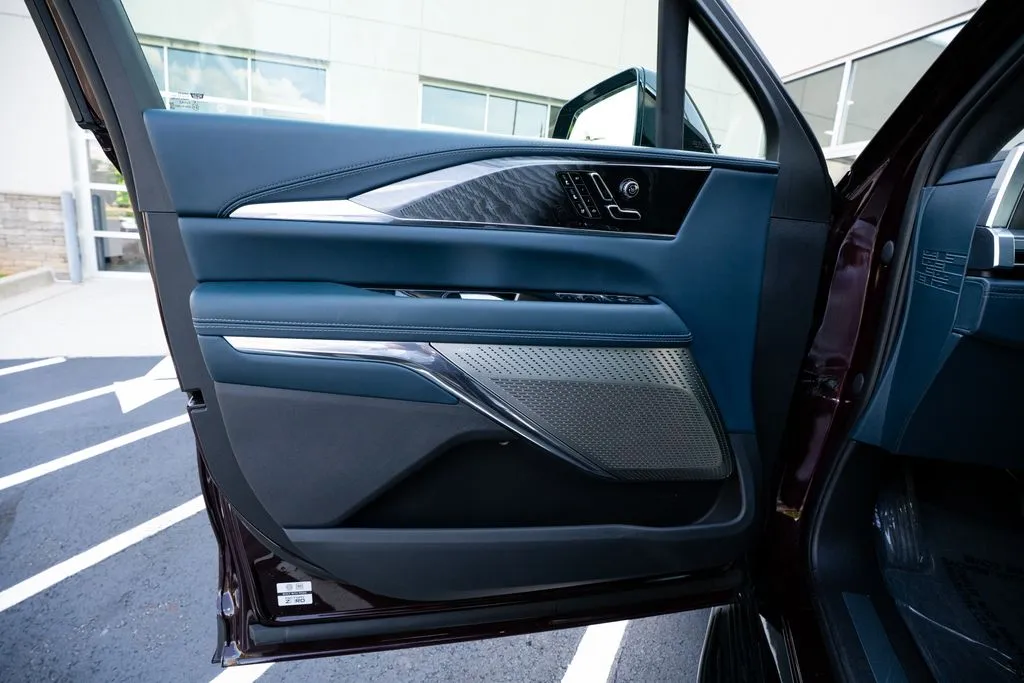 Cadillac Escalade IQ photo 25