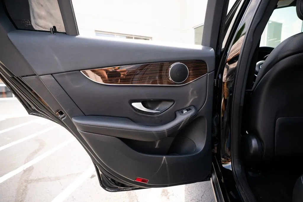 Mercedes-Benz GLC photo 42