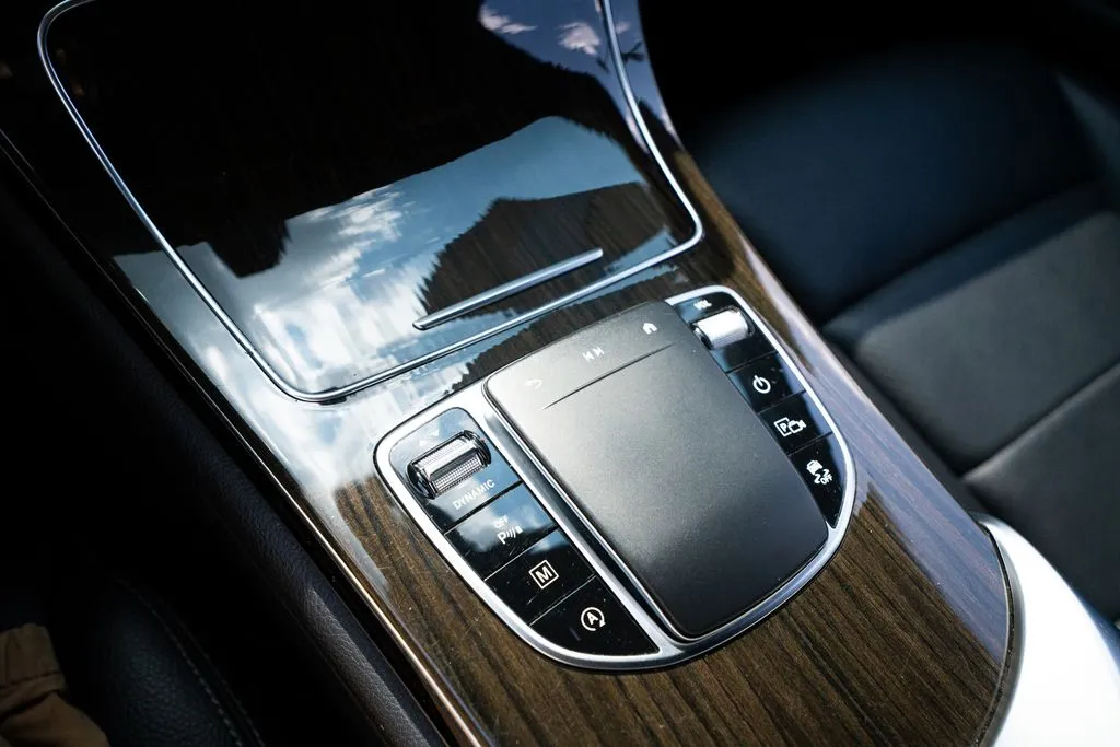 Mercedes-Benz GLC photo 40