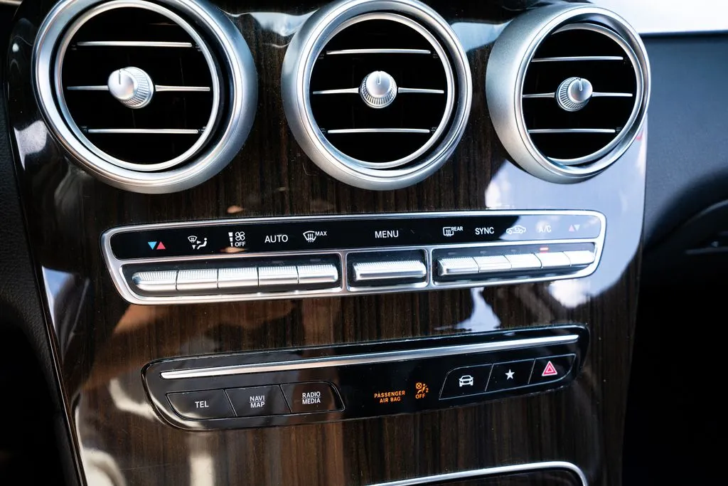 Mercedes-Benz GLC photo 39