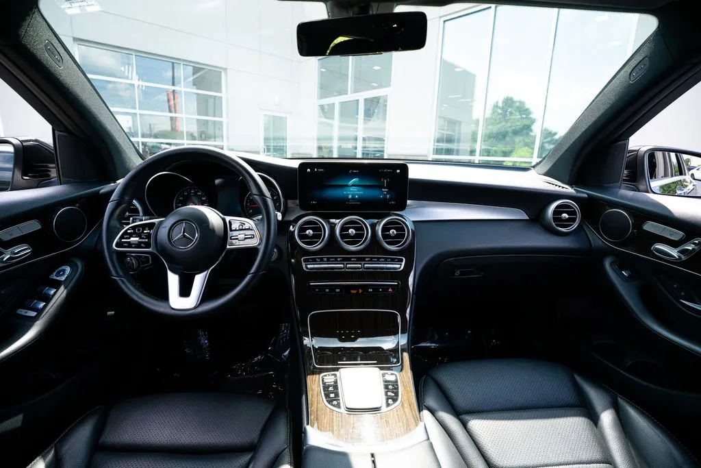 Mercedes-Benz GLC photo 46