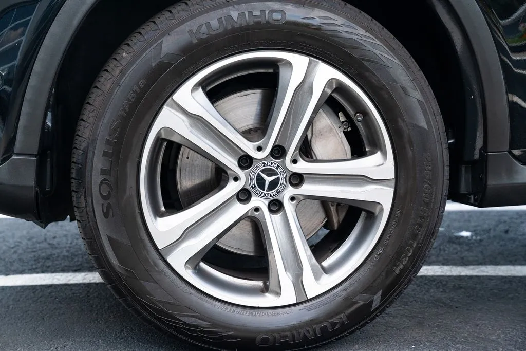 Mercedes-Benz GLC photo 24