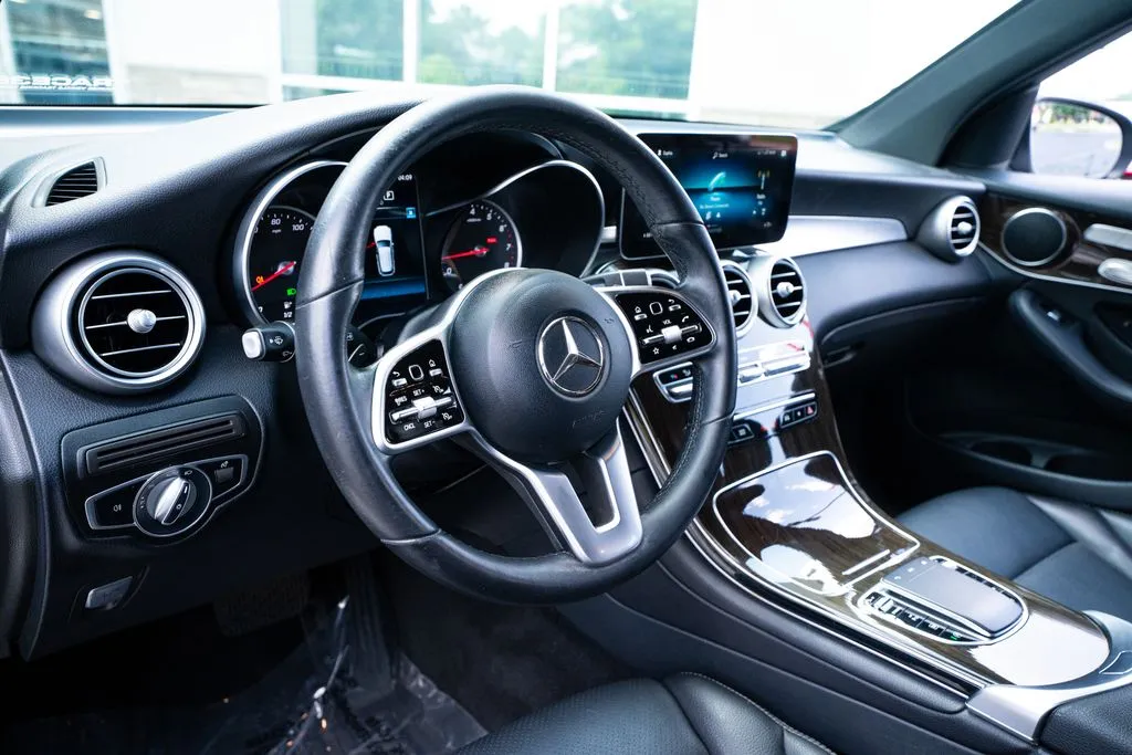 Mercedes-Benz GLC photo 29