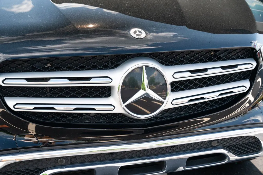 Mercedes-Benz GLC photo 6