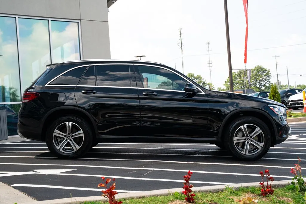 Mercedes-Benz GLC photo 12
