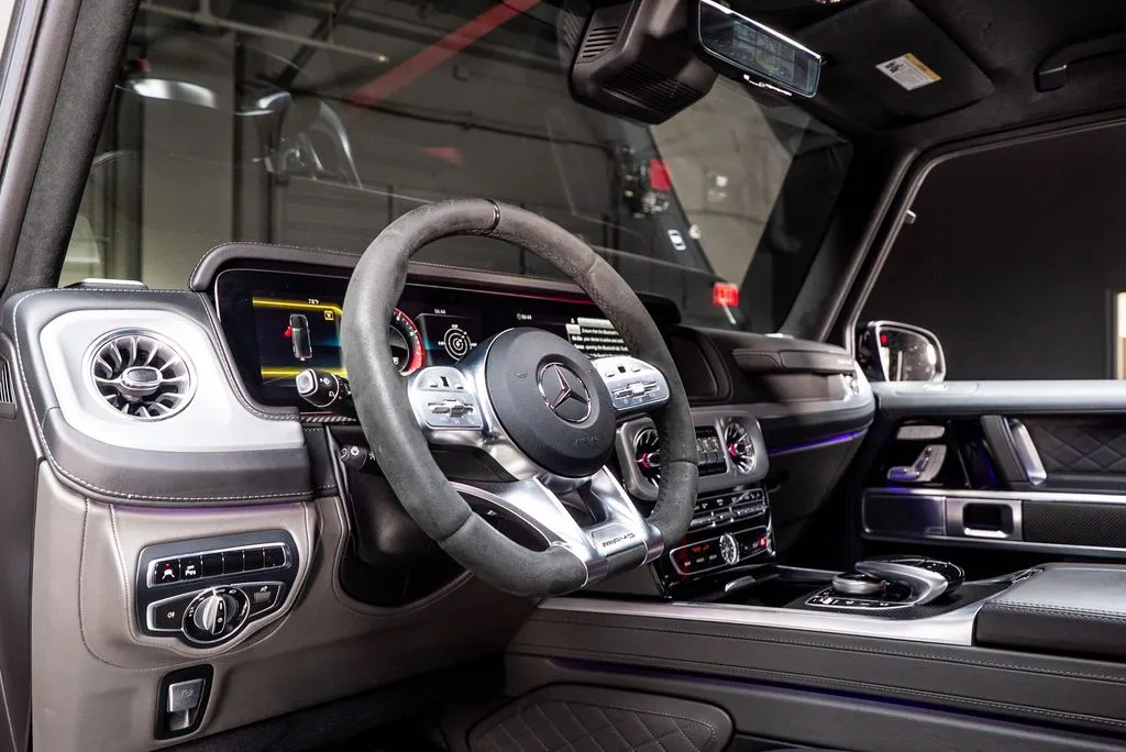Mercedes-Benz G-Class photo 39