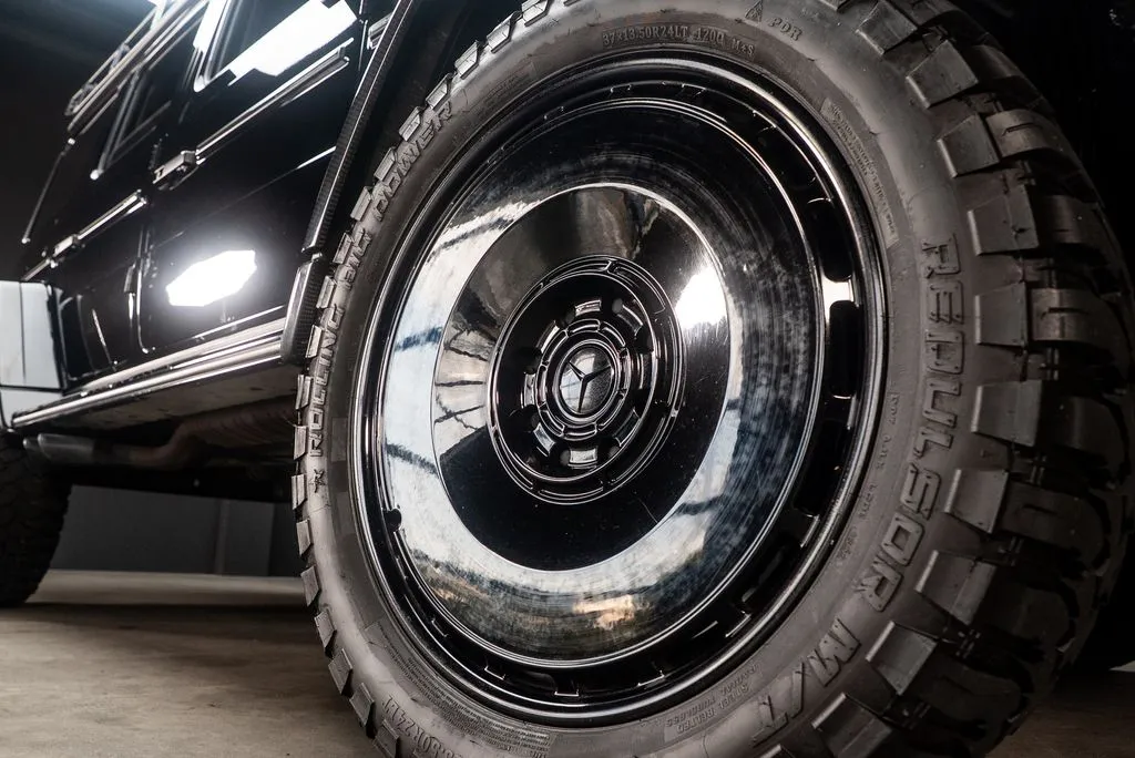 Mercedes-Benz G-Class photo 23