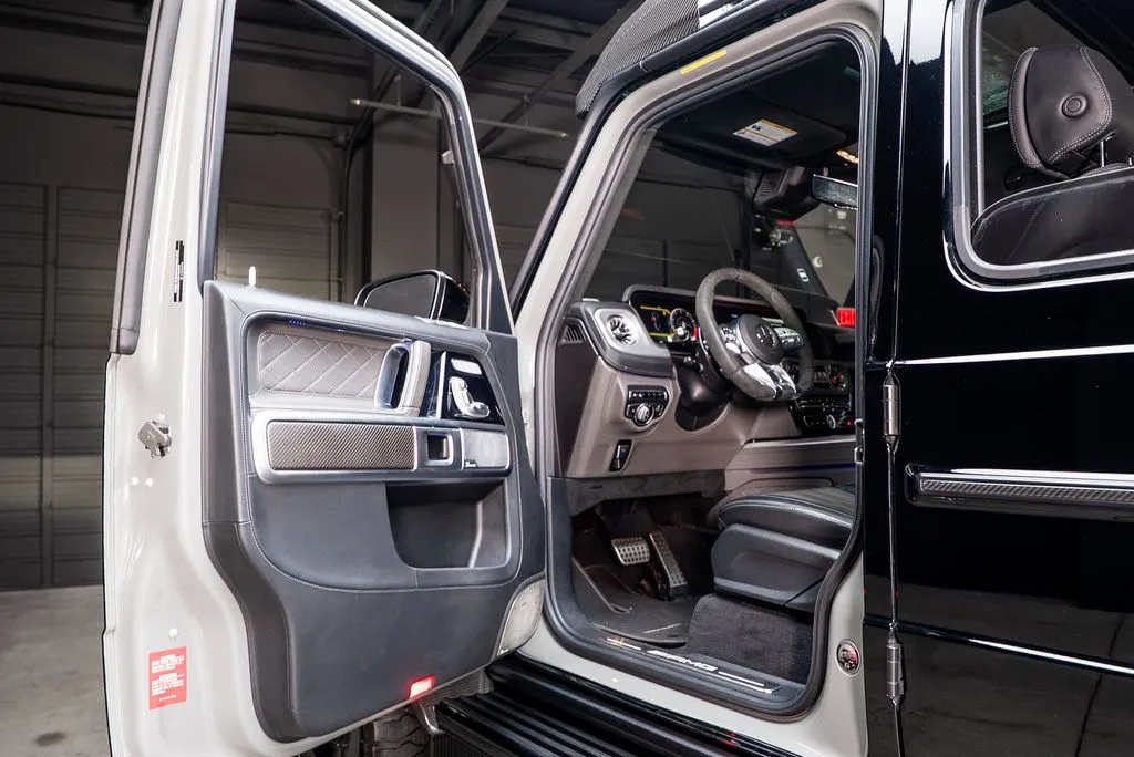 Mercedes-Benz G-Class photo 33