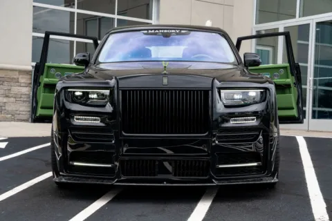 More photos of 2023 Rolls-Royce Phantom at Atlanta Autos, GA