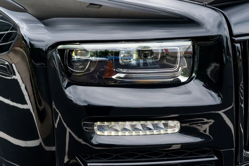 2023 Rolls-Royce Phantom Base - Photo 11