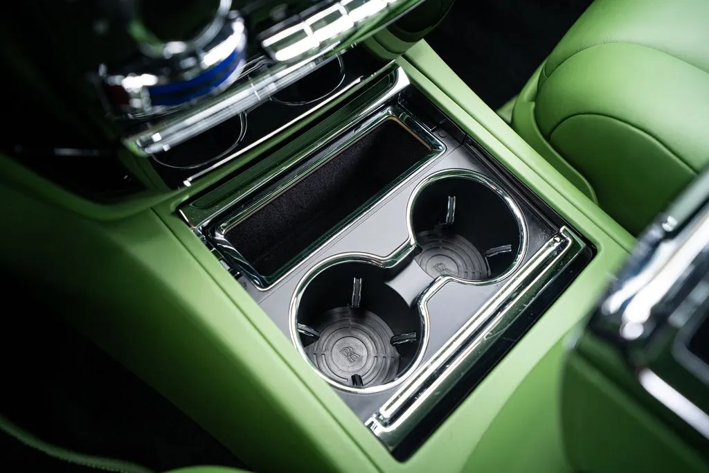 2023 Rolls-Royce Phantom Base - Photo 45