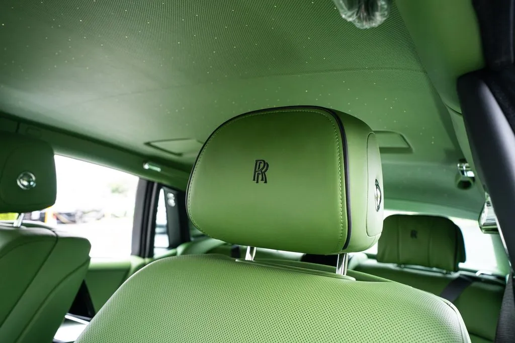 2023 Rolls-Royce Phantom Base - Photo 35