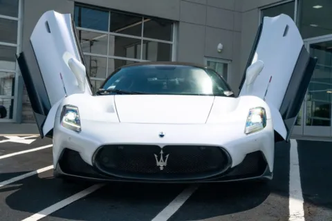 More photos of 2022 Maserati MC20 at Atlanta Autos, GA