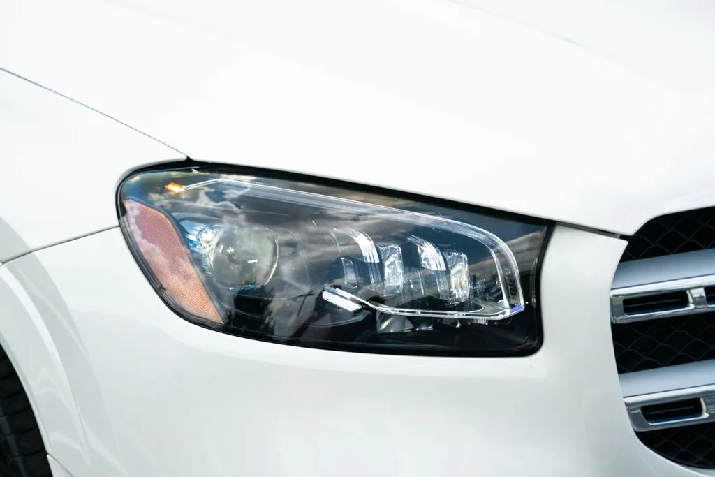 Mercedes-Benz GLS photo 9