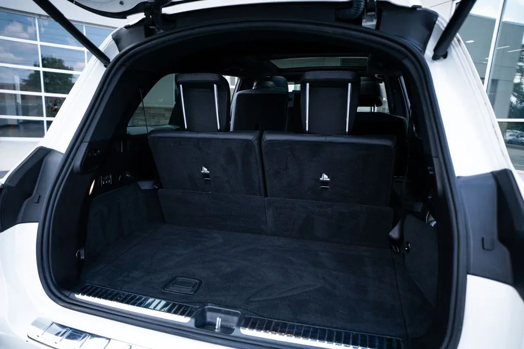 Mercedes-Benz GLS photo 49