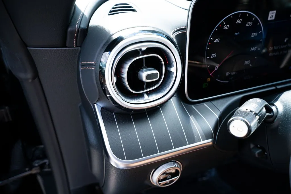 Mercedes-Benz CLE photo 32
