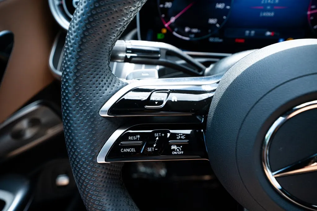Mercedes-Benz CLE photo 36