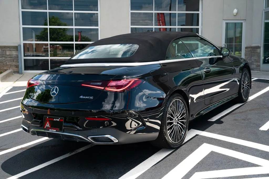 Mercedes-Benz CLE photo 13