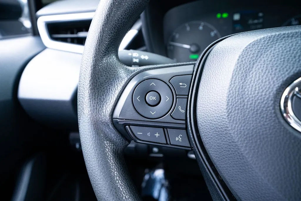Toyota Corolla Hybrid photo 29