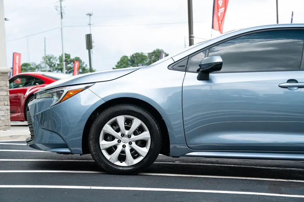 Toyota Corolla Hybrid photo 22